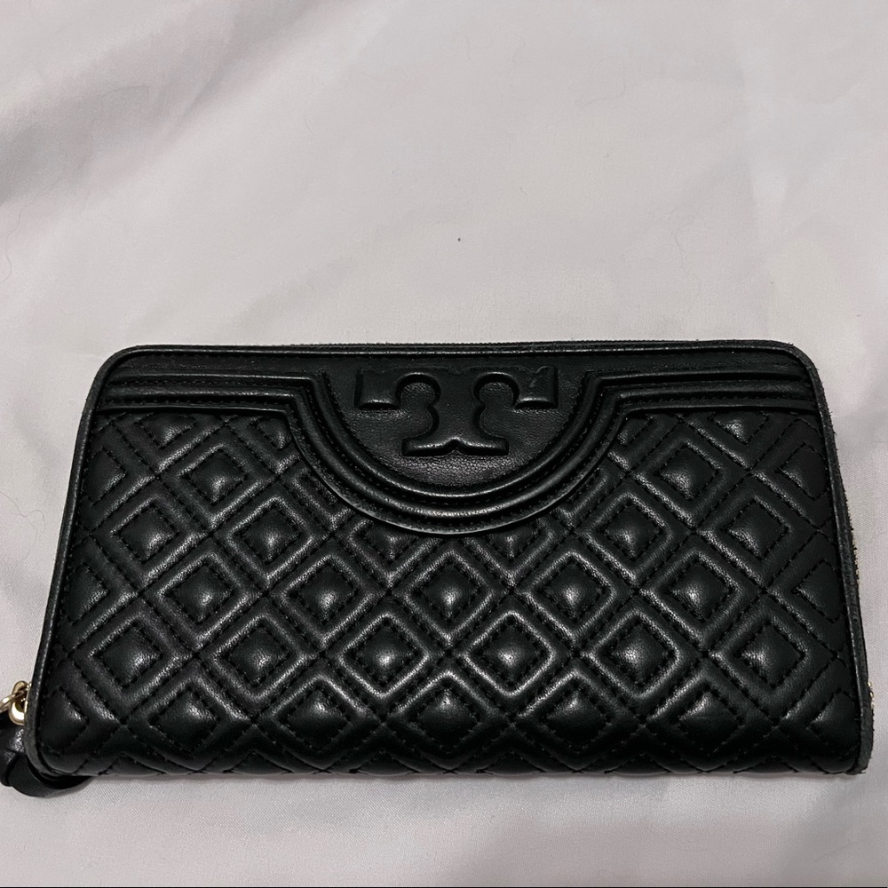 Tory Burch Fleming Wallet